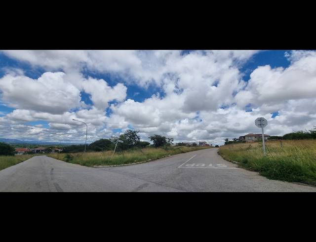 4,059M² VACANT LAND FOR SALE IN STERPARK